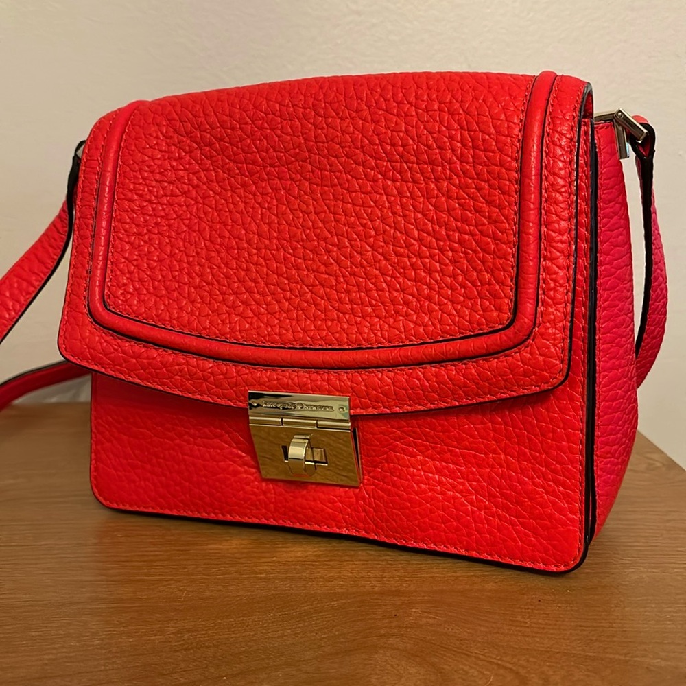 Kate Spade - Neon Orange Everett Way
Merrick